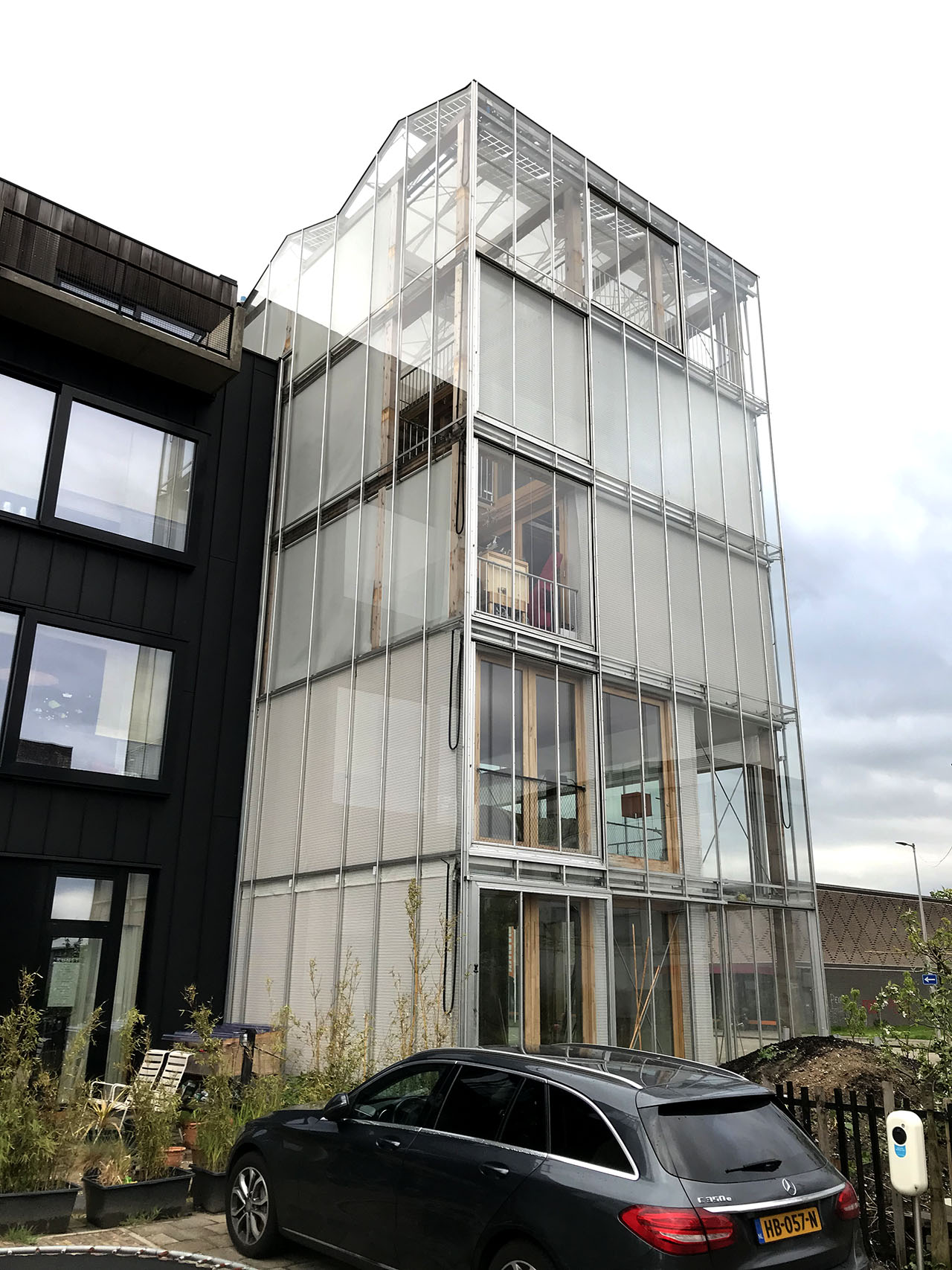 katus.eu glass house greenhouse amsterdam outside